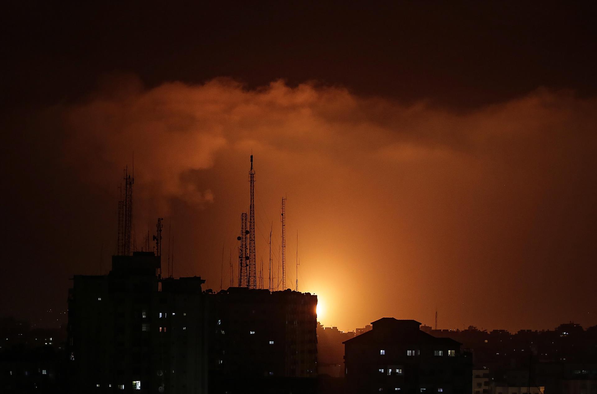 Soldados israelíes entraron a la franja de Gaza para iniciar una avanzada terrestre