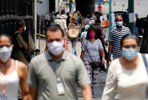 Trabajadores venezolanos luchan contra dos pandemias: El coronavirus y el salario “más miserable” del mundo