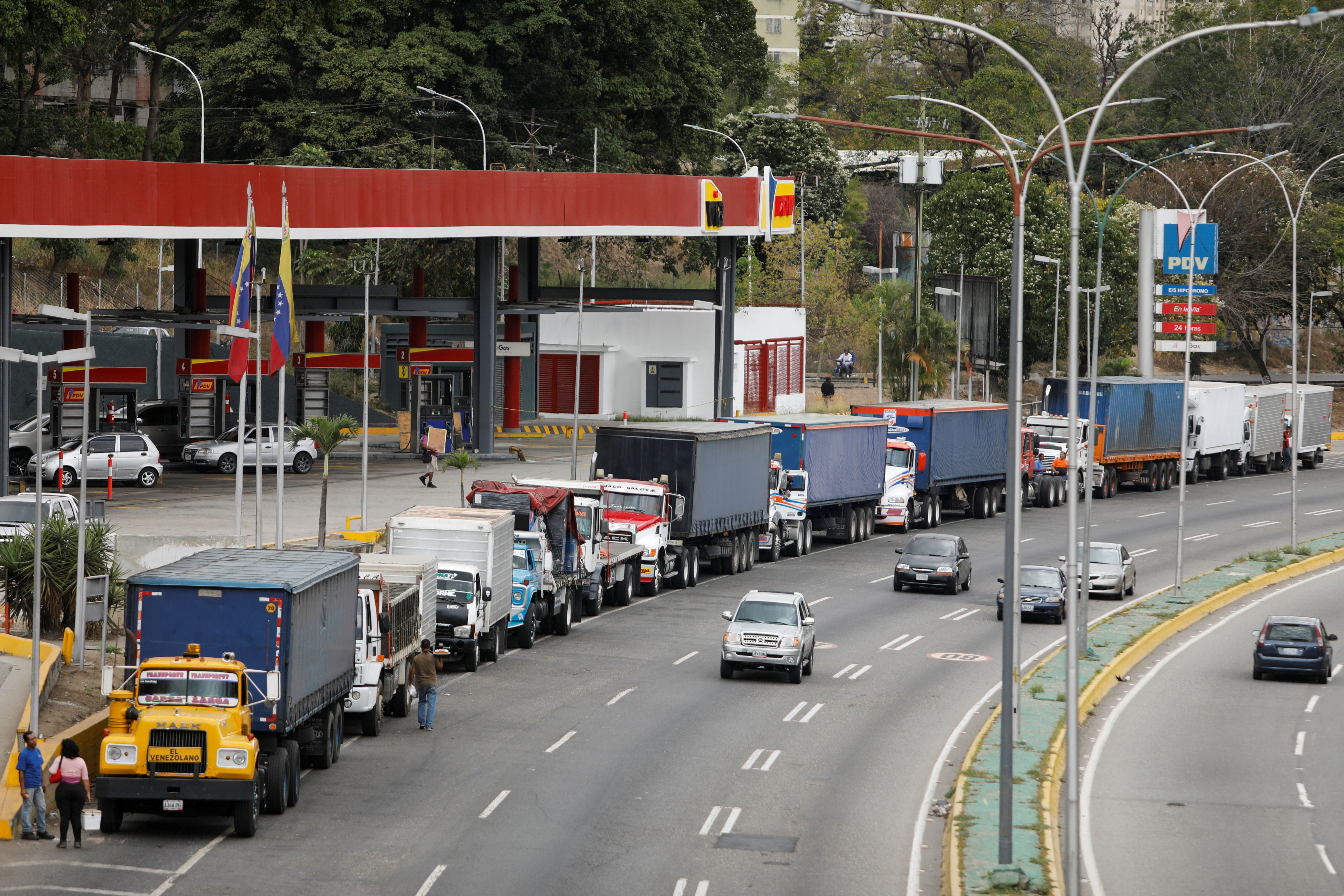 La escasez de gasoil afecta a Venezuela tres veces más que la gasolina