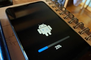Cómo cargar un celular Android sin tener que enchufarlo a la corriente