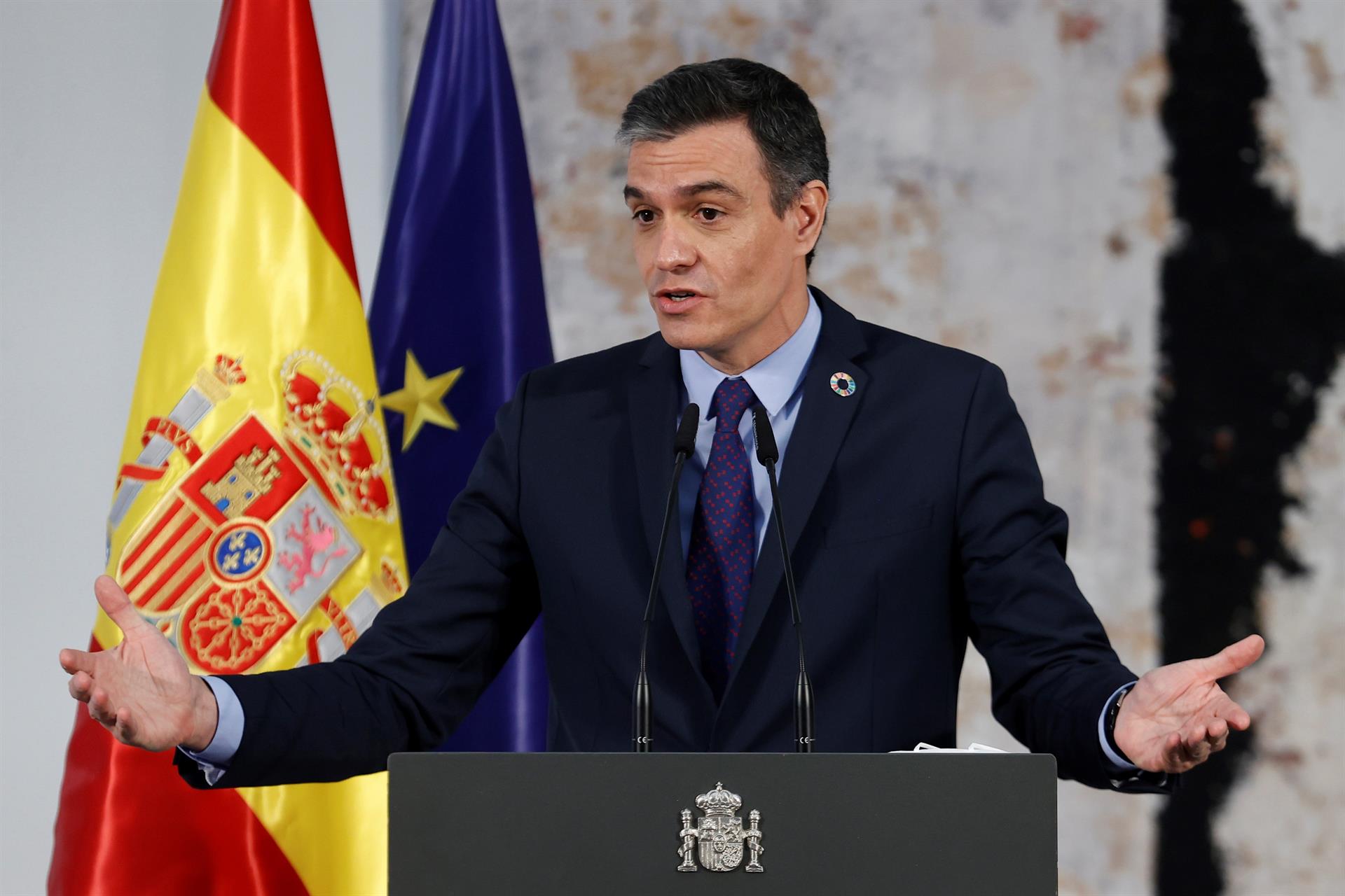 Pedro Sánchez promete “firmeza” para restablecer la normalidad en Ceuta