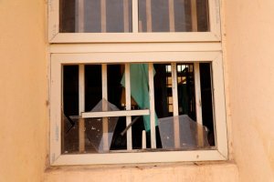 Secuestradores de 17 estudiantes de una universidad de Nigeria amenazan con ejecutarlos