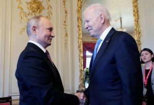 Rusia dice que la reunión entre Putin y Biden se celebrará a través de una videoconferencia