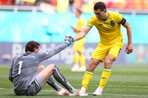 Ucrania clasificó a octavos de final de la Eurocopa tras la goleada de España