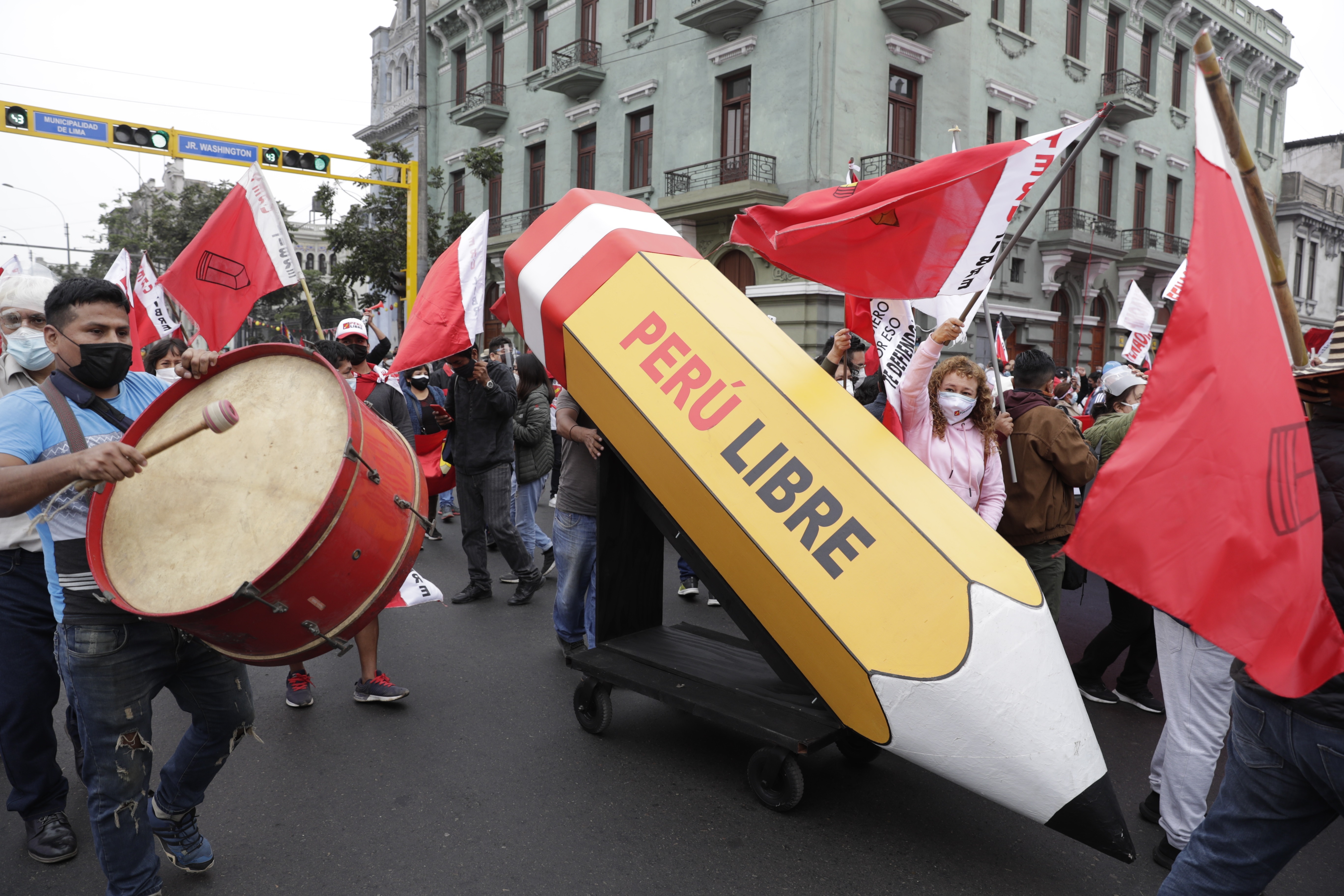 ¿Qué pasará en el Perú, un país profundamente dividido?