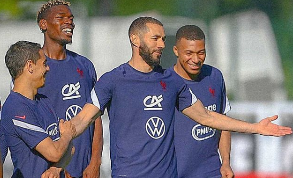 Benzema será titular con la selección de Francia luego de cinco años de ausencia