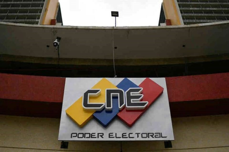 Xabier Coscojuela: El CNE se está jugando lo que haya podido recuperar de su imagen en Barinas
