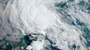 Organismo mundial pronostica devastadora temporada de huracanes este año (Video)