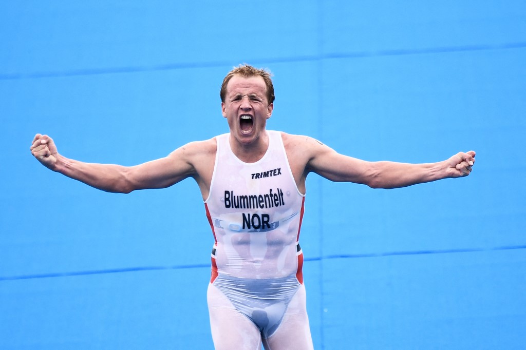 El noruego Kristian Blummenfelt ganó el oro olímpico de triatlón en Tokio-2020