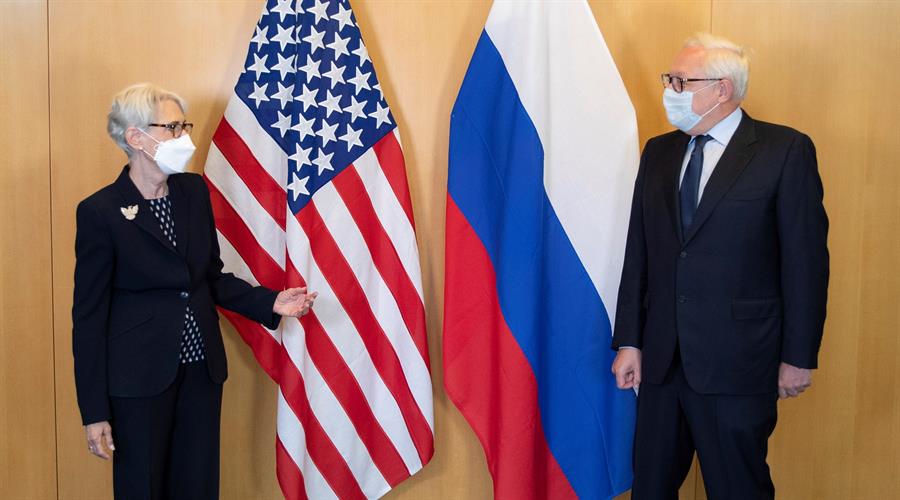 EEUU y Rusia inician consultas para alcanzar la estabilidad nuclear