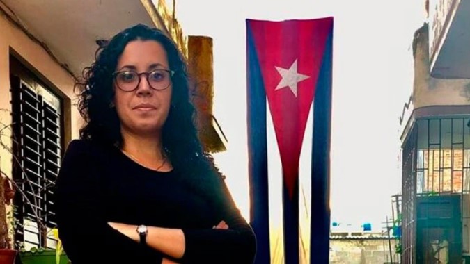 La dictadura castrista detuvo e interrogó de nuevo a la periodista Camila Acosta, corresponsal de ABC en Cuba