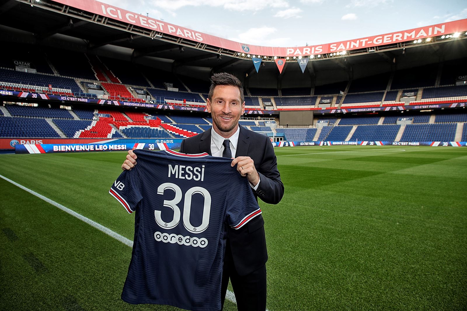 La historia de la camiseta 30 que Leo Messi usará en el PSG