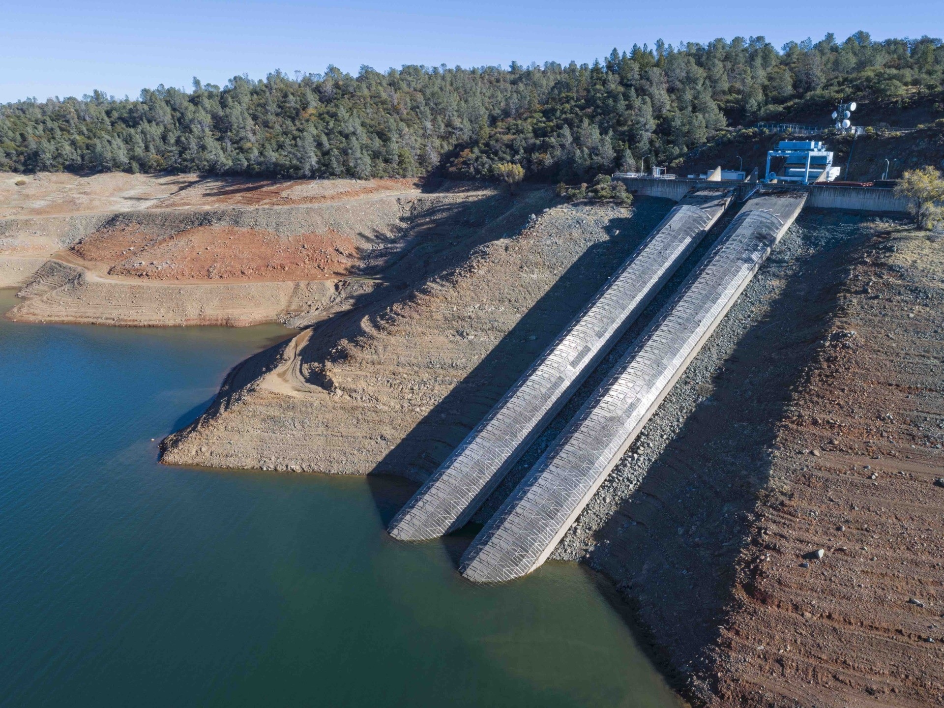 Una enorme central hidroeléctrica de EEUU cierra a causa de la sequía