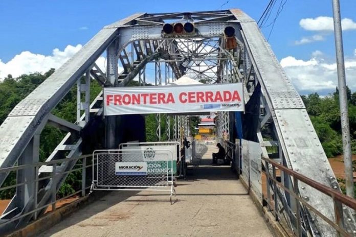 Cerca de cinco mil estudiantes venezolanos deberán pasar por las trochas para ver clases en Colombia