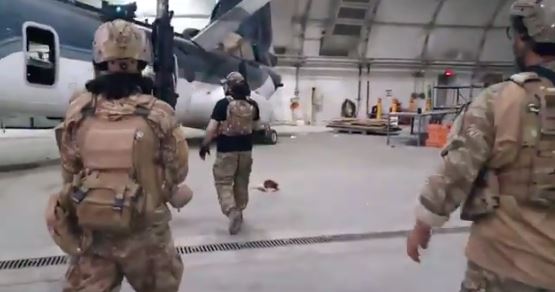 “Esto ha terminado”: Las palabras de un soldado americano saliendo de Afganistán (Video)