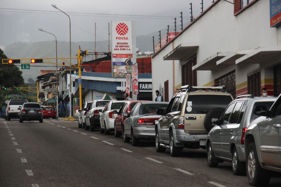 En Táchira es difícil conseguir gasolina hasta en el mercado negro