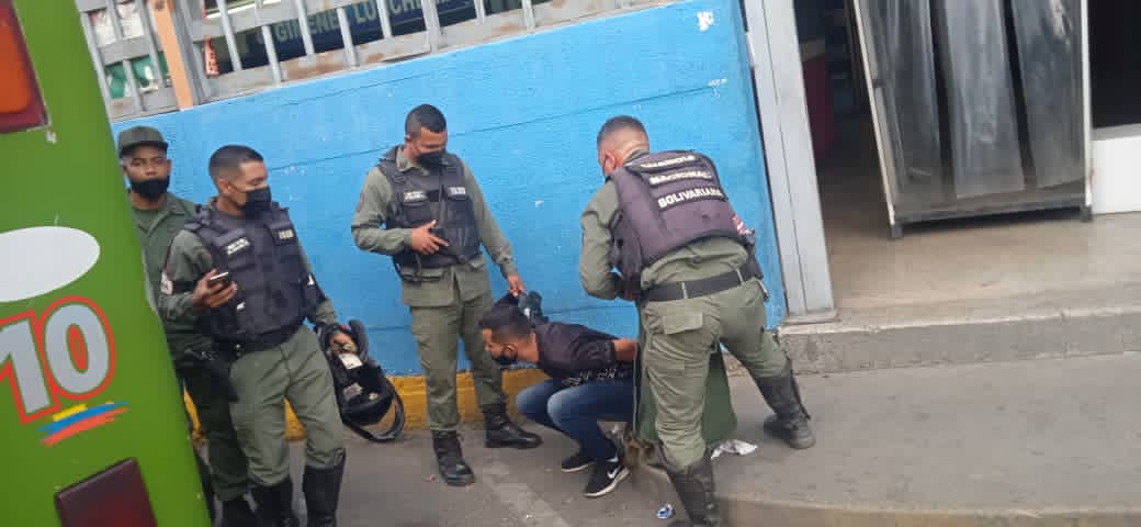 Detuvieron a soldado y recuperaron fusil sustraído de la Base Aérea de Barquisimeto (Foto)
