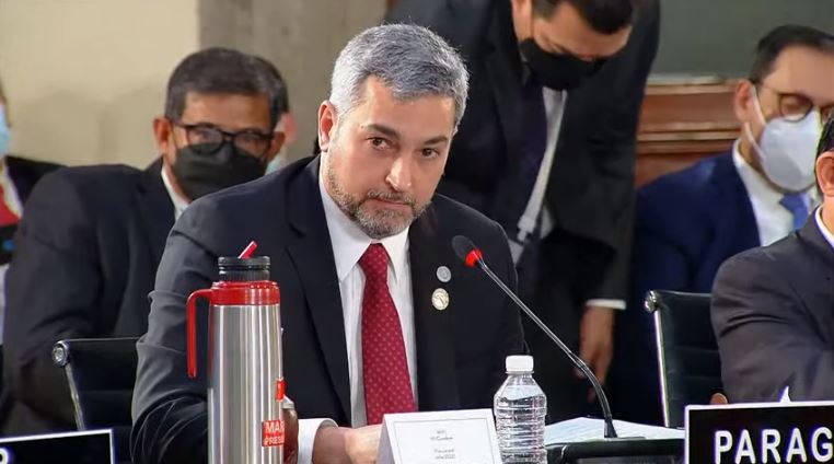 Presidente de Paraguay sigue positivo a Covid-19 tras cumplir aislamiento