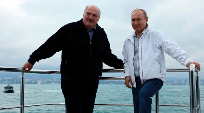 Enviarán aviones, helicópteros y sistemas de defensa antiaérea: Rusia redobla apoyo a Lukashenko