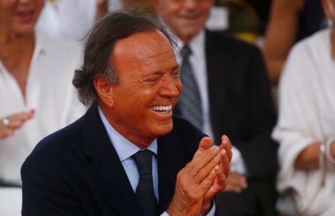 Julio Iglesias y Guardiola usaron sociedades “offshore” para evitar impuestos