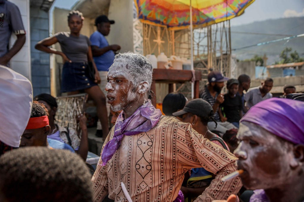 Haití celebró su fiesta vudú del guédé en plena crisis de violencia (Fotos)