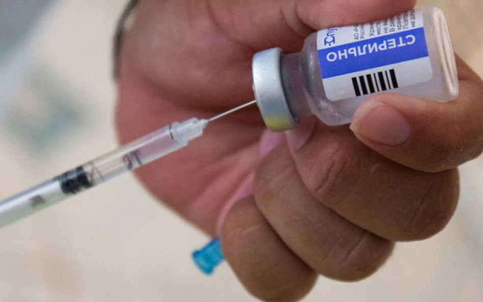 Creadores de Sputnik V dicen que pueden adaptar vacuna a ómicron en 45 días