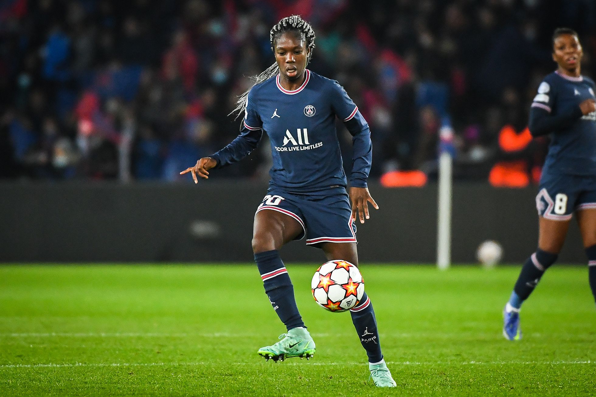 Justicia francesa liberó a la futbolista del PSG Aminata Diallo, tras permanecer 36 horas detenida