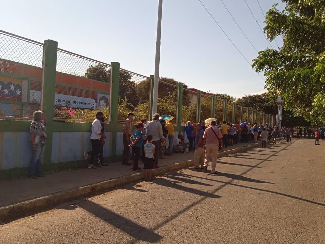 ¡Ay que raro! Voto asistido en municipio San Francisco del estado Zulia (VIDEOS)