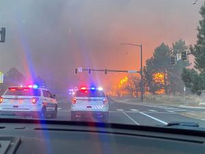 EEUU reportó al menos 30 mil evacuados por los incendios fuera de control en Colorado