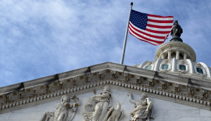 El Senado de los EEUU aprueba proyecto de ley que evita cierre del gobierno (VIDEO)