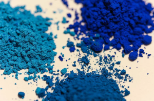 La fascinante historia del color azul: por qué costó tanto crearlo y cómo se volvió el favorito de la humanidad