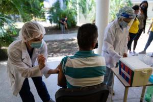 Aumento de casos de Covid-19 pone al Zulia en alerta: autoridades exhortan a vacunarse