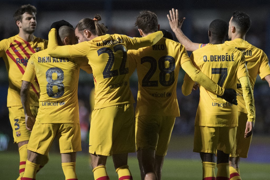 Dembélé salvó a un flojo Barcelona ante Linares y avanzó a octavos de Copa del Rey