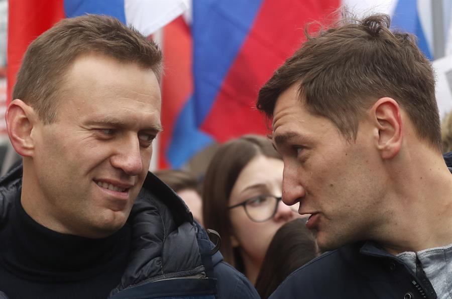 Fiscalía rusa pidió 13 años de cárcel para el opositor Navalni