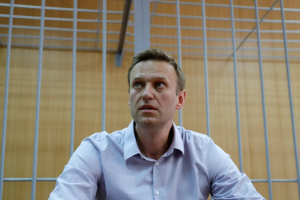 Rusia amenazó con cerrar una decena de medios si no eliminan investigaciones realizadas por Navalny