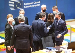 Francia afirma que la adhesión de Ucrania a la Unión Europea podría tardar de 15 a 20 años