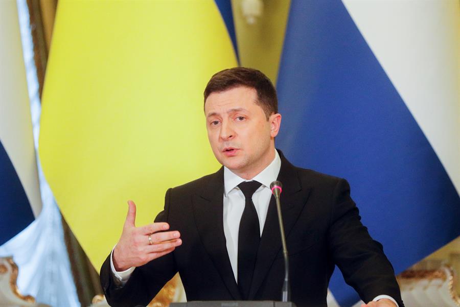 Zelenski asegura que Ucrania usará armamento occidental sólo para defenderse