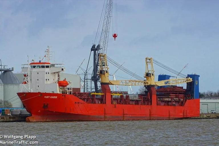 Francia interceptó un carguero ruso sancionado por Europa en el Canal de la Mancha