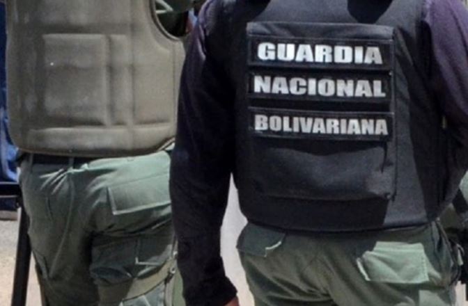 Matraca en la frontera: Así la GNB pide “colaboración” a los motorizados (Video)