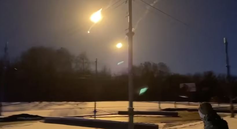 VIDEO: El momento en que ucranianos celebraron tras derribar un avión ruso en Kharkiv