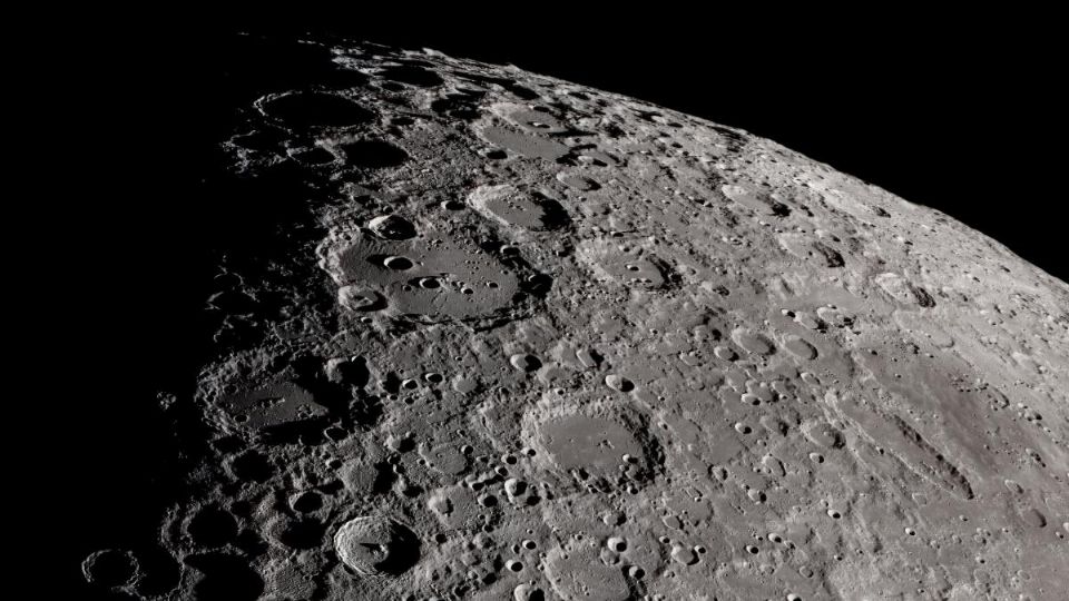 Nasa: Así se ve la cara oculta de la Luna que jamás observarás desde la Tierra (VIDEO)