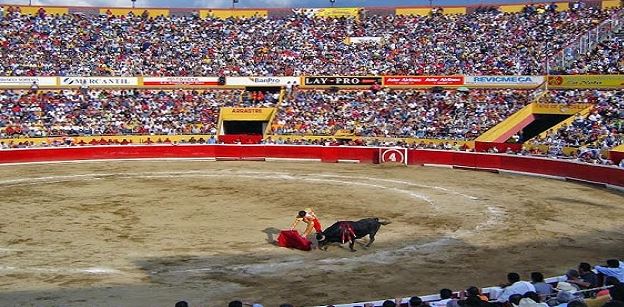 VIDEO: Cuestionada feria taurina terminó en tragedia, tres personas resultaron heridas en Mérida