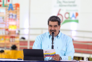 Maduro proyecta su responsabilidad mientras pide castigar mafias en el chavismo