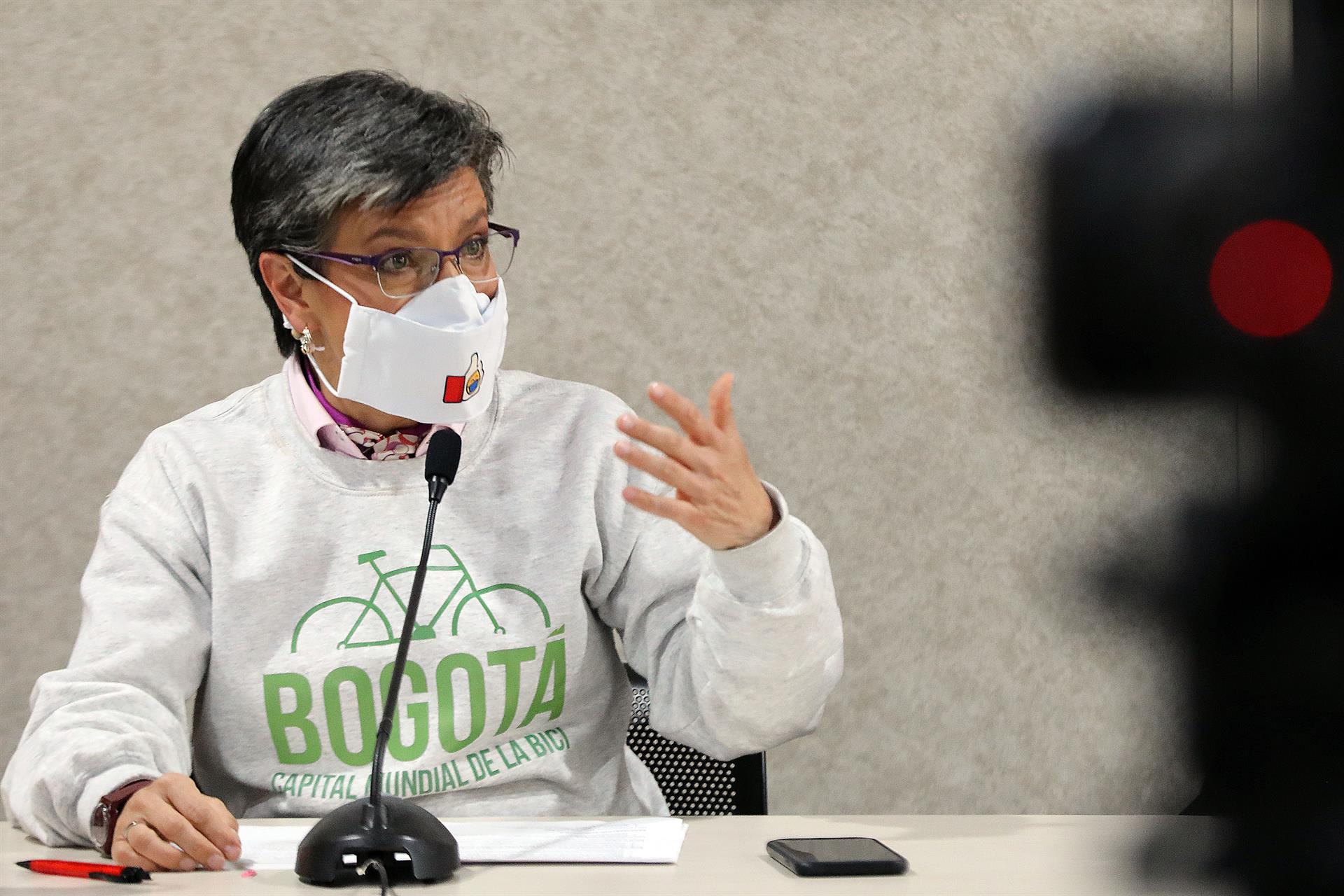 Alcaldesa de Bogotá dice que criminalidad y terrorismo amenazan a la ciudad
