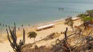 Playa Manaure, un destino turístico imposible de costear para los habitantes y visitantes de Falcón