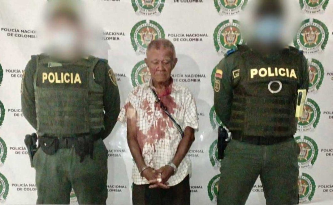 Abuelo apuñaló a venezolano y a otro hombre en riña alentada por el alcohol en Colombia