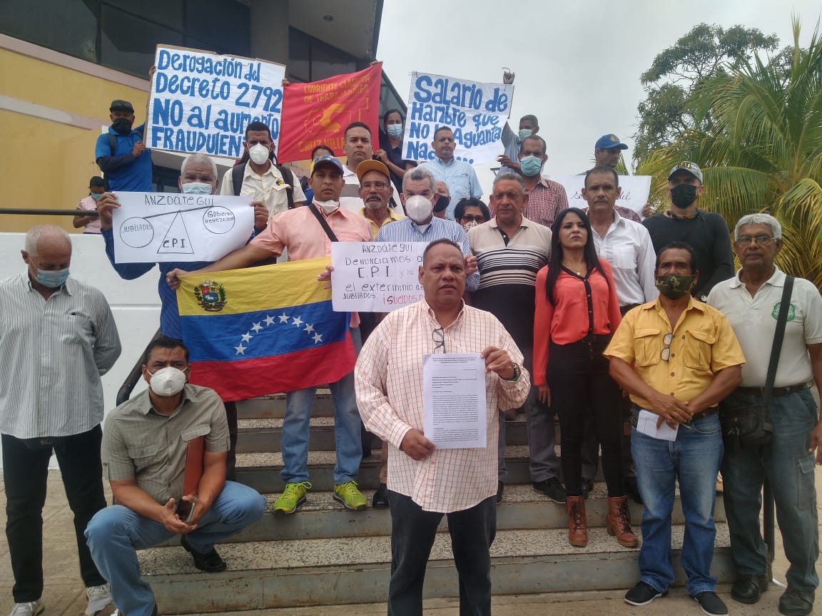 “Exigimos que se acabe el acoso laboral”: Gremios de Anzoátegui protestaron en la Inspectoría del Trabajo