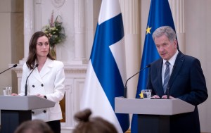 Presidente y Primera Ministra de Finlandia aprueban formalmente la candidatura a la Otan