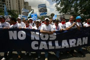 Periodistas venezolanos exigieron el cese de ataques y persecuciones judiciales