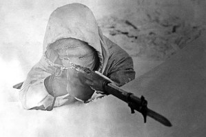 "La Muerte Blanca", el francotirador más letal del mundo que acabó con más de 500 rusos